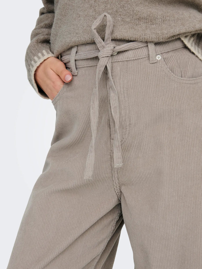 15334348 ONLbleecker MW Belt Loose Cord Pant