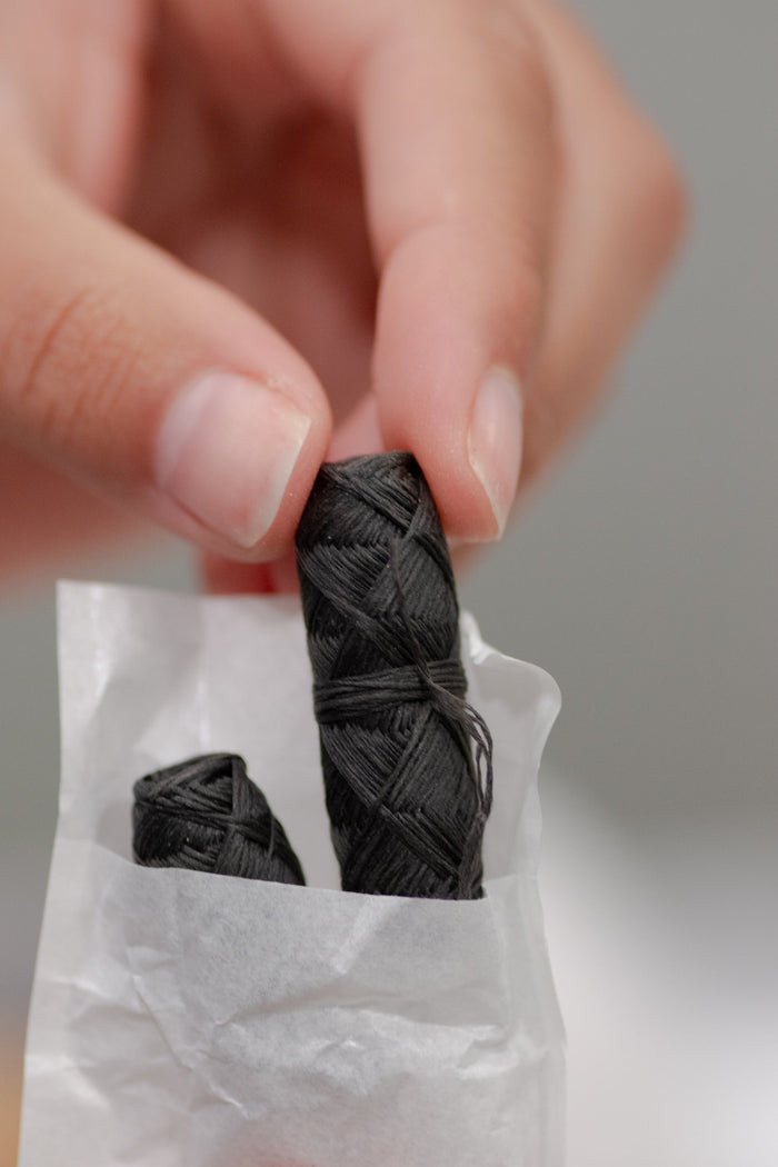 Charcoal Floss - Stainless Steel Holder - No Tox Life®