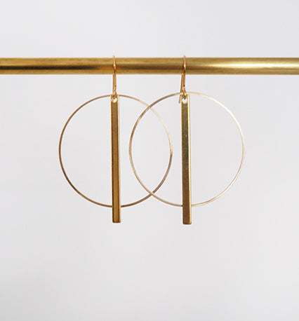 DECO/07 brass ring+bar earrings