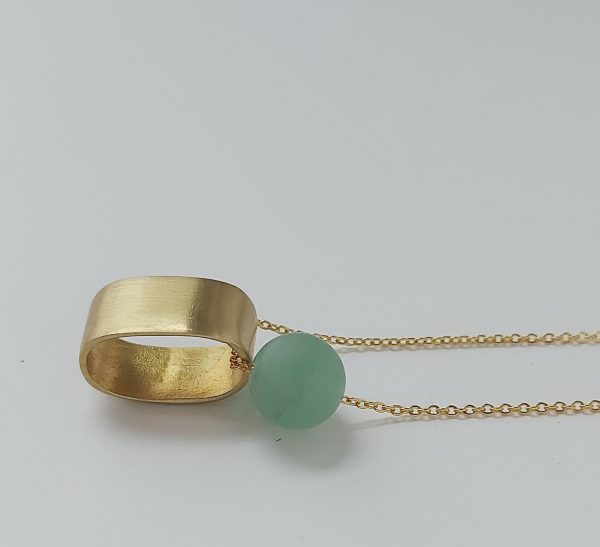 EPI17 Necklace Brass oval & Aventurine bead on 20" chain