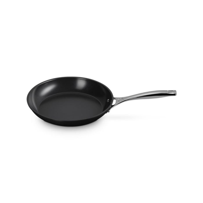 Le Creuset Essential Non-Stick Ceramic 2 Piece Shallow Frying Pan Set - 20/26cm