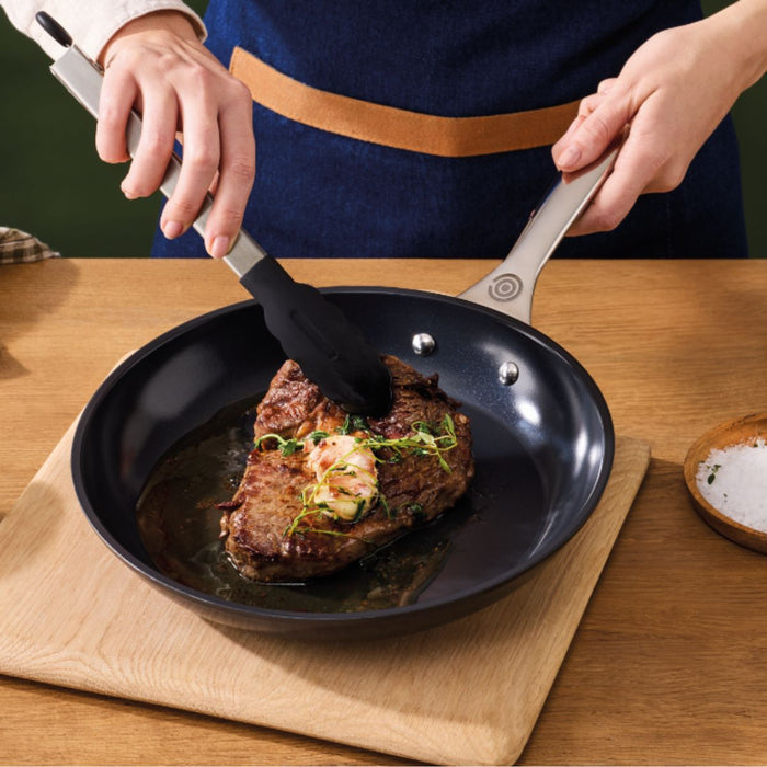Le Creuset Essential Non-Stick Ceramic 2 Piece Shallow Frying Pan Set - 20/26cm