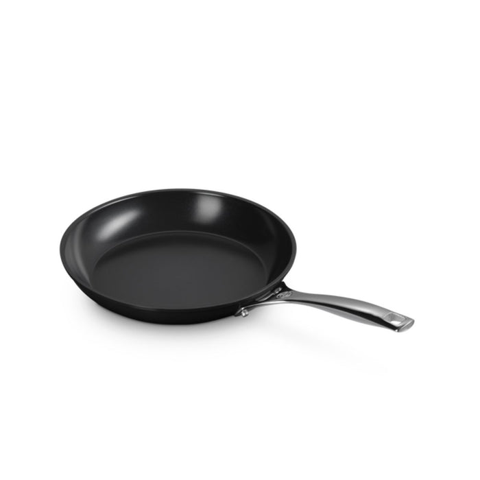 Le Creuset Essential Non-Stick Ceramic Shallow Frying Pan - 26cm