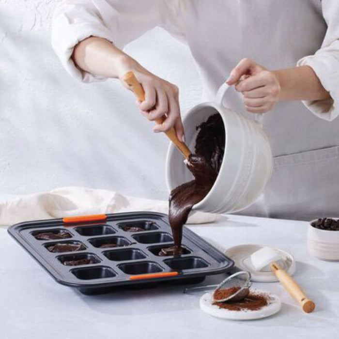 Le Creuset Toughened Non-Stick Brownie Tray - 12 Cup