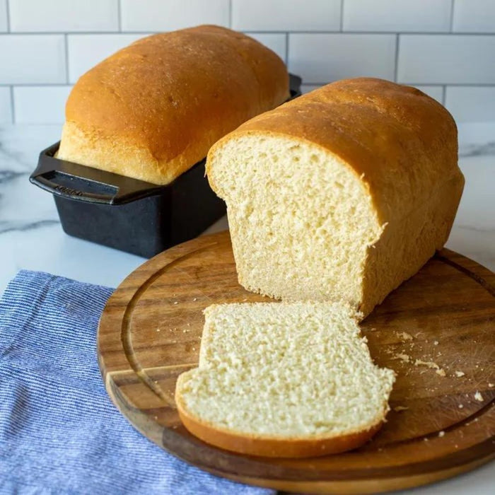 Lodge Cast Iron Loaf Pan - 21.5 x 11cm