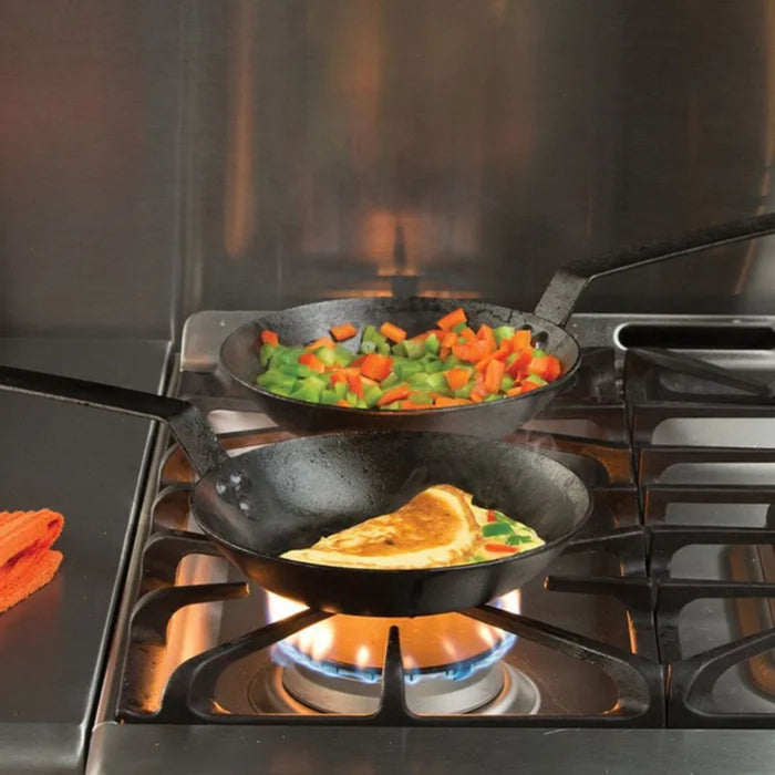 Lodge Seasoned Carbon Steel Pan - 3 Sizes