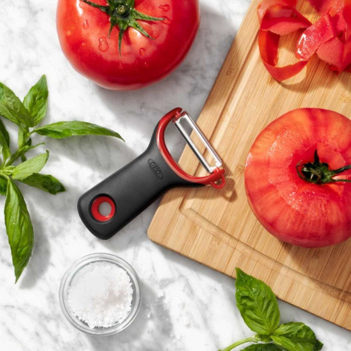 OXO Good Grips Serrated Peeler