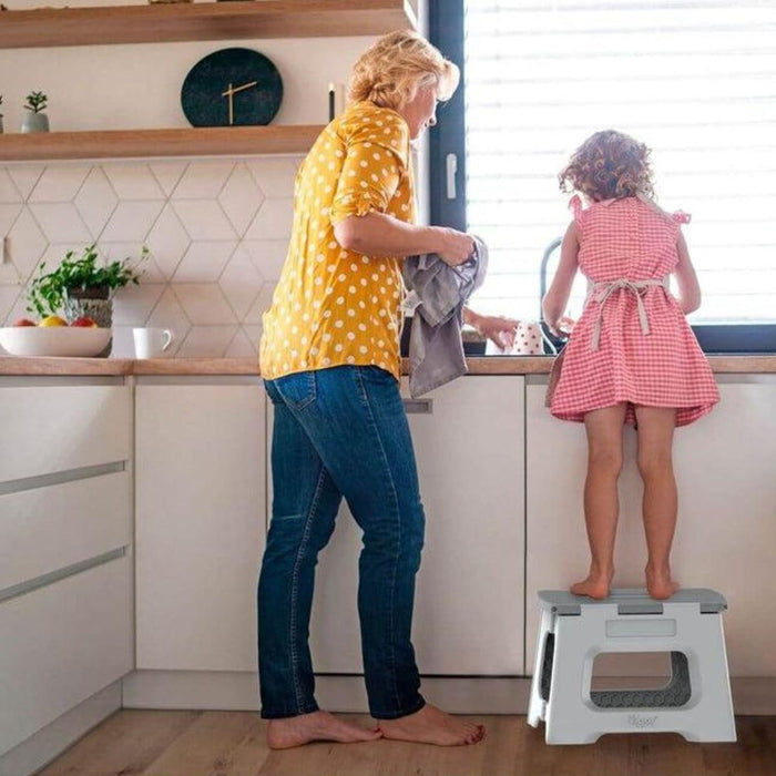 Vigar Compact Foldable Stool - Grey - 23cm